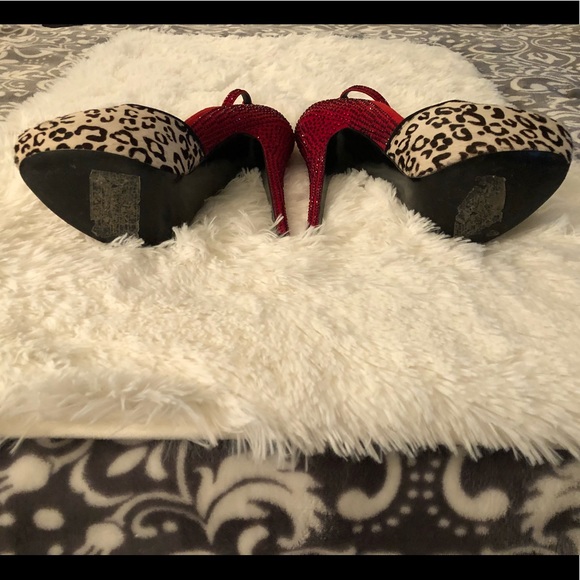 Steve Madden Deeny-R Heels - Picture 7 of 7